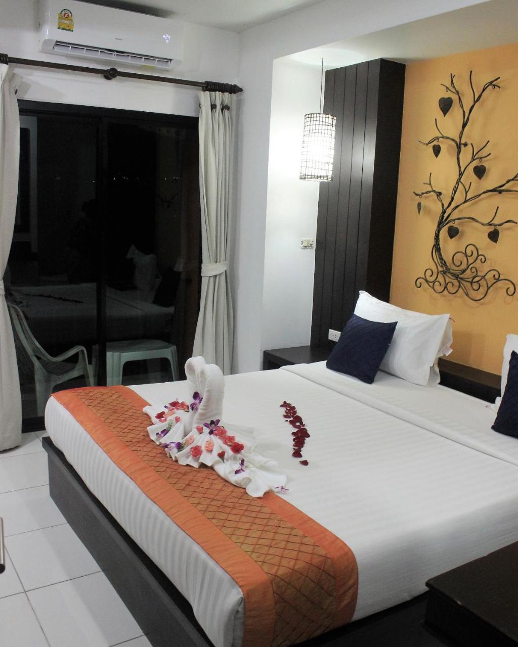 Amber Residence Phuket Eksteriør billede